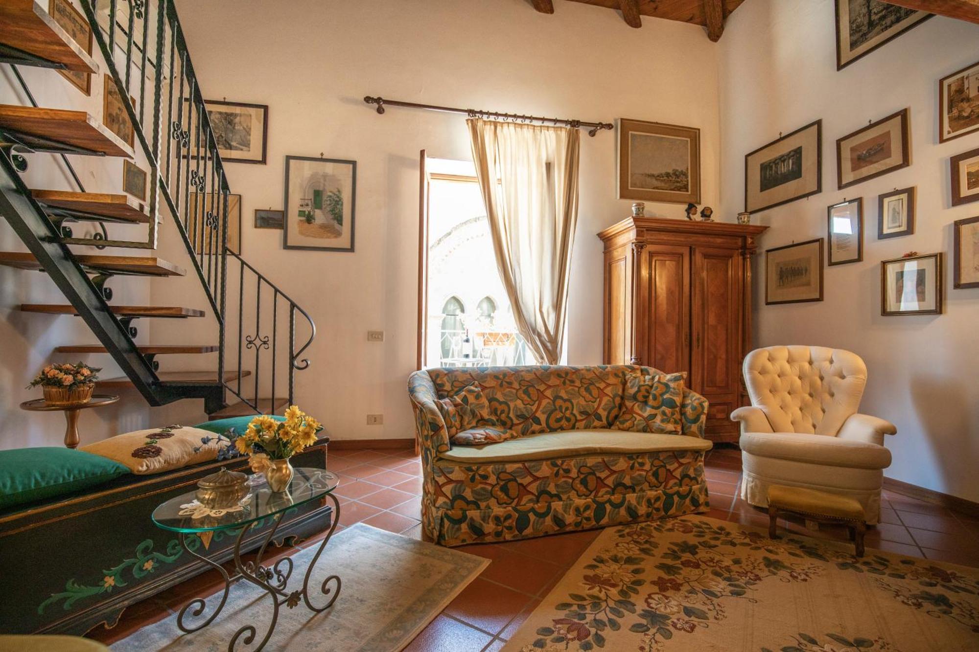 Familyholidays La Finestra Di Fronte เชฟาลู ภายนอก รูปภาพ