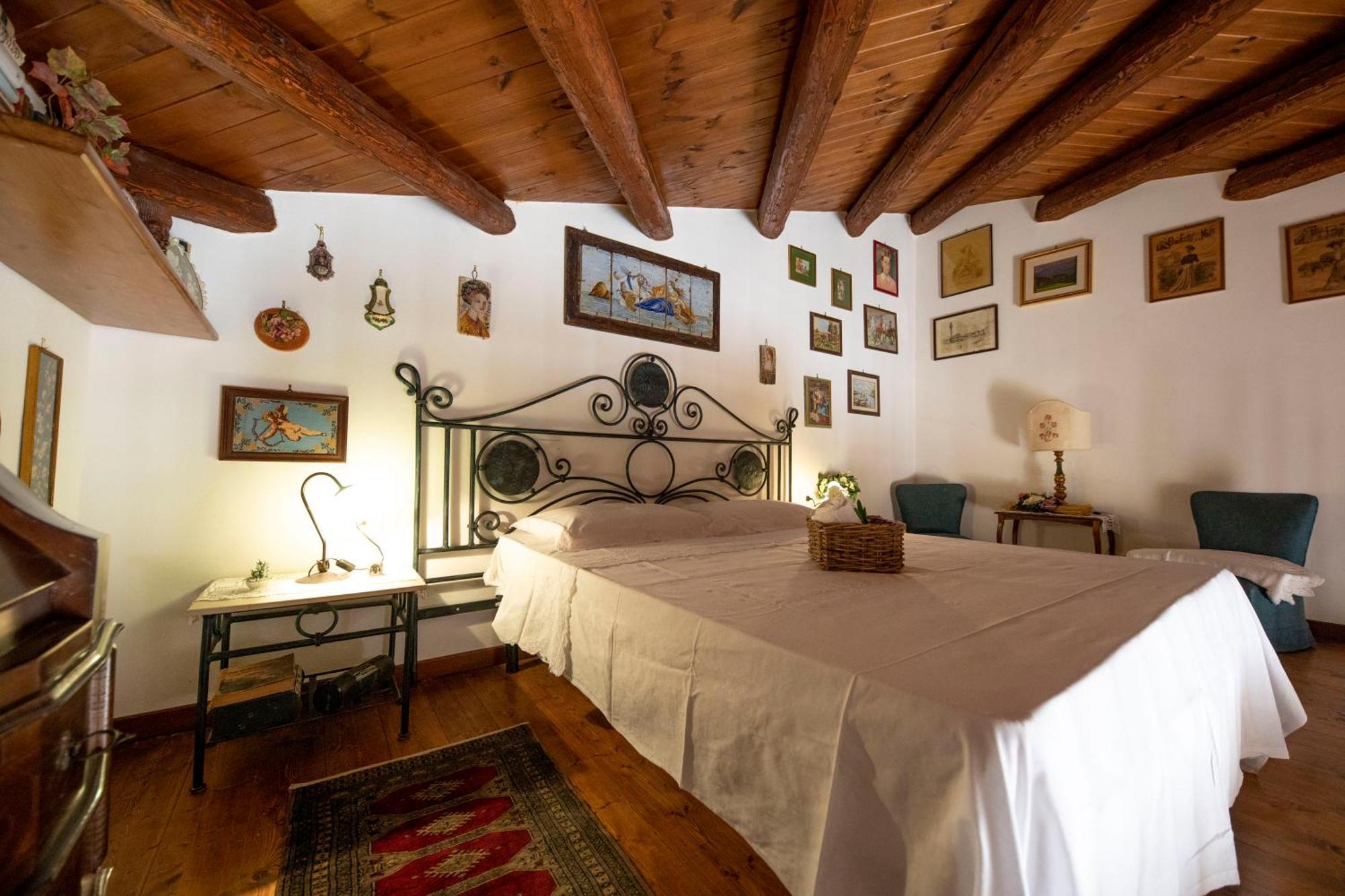 Familyholidays La Finestra Di Fronte เชฟาลู ภายนอก รูปภาพ